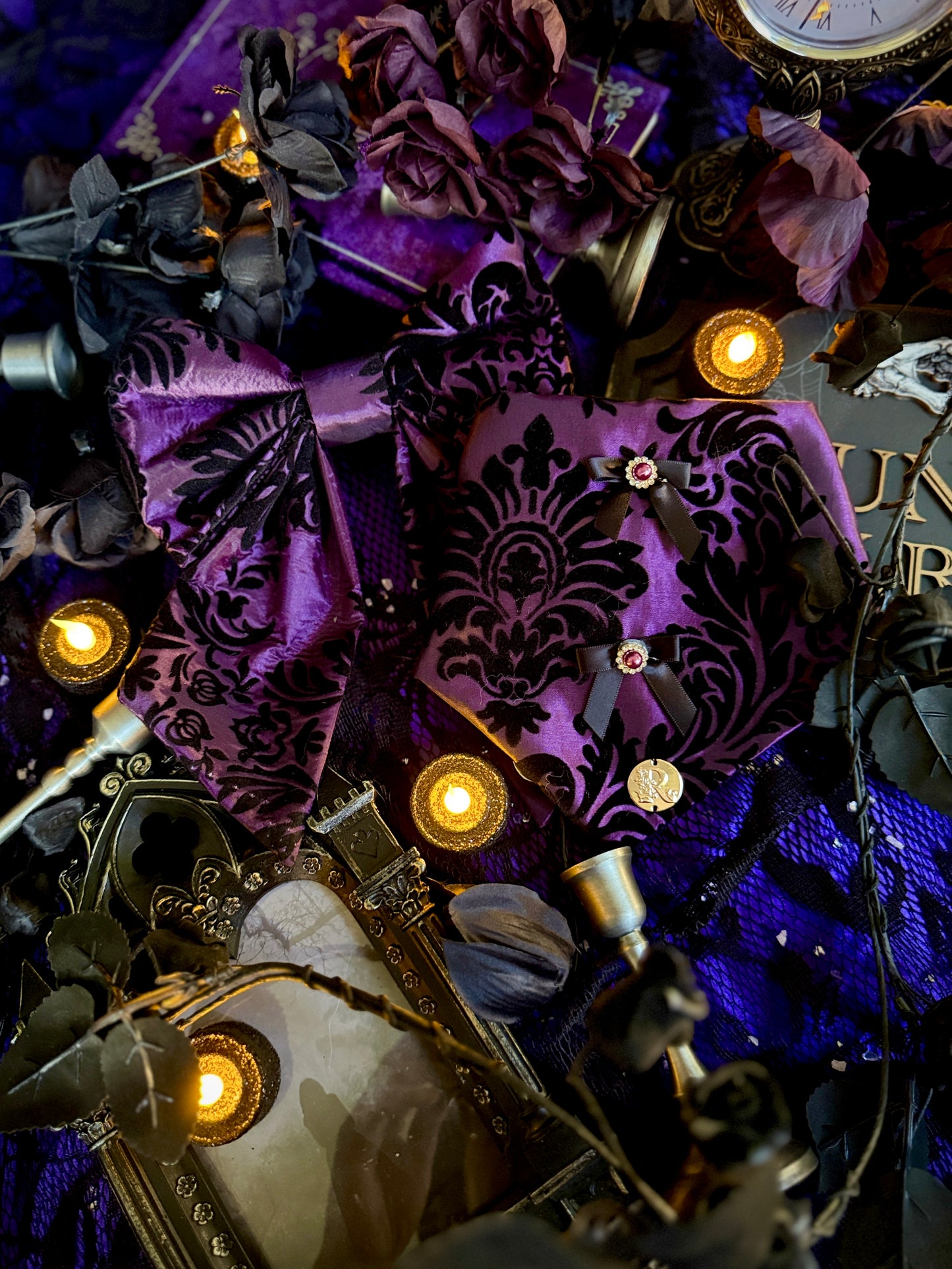The Damask Library